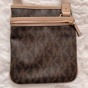 Michael Kors Crossbody Bag!